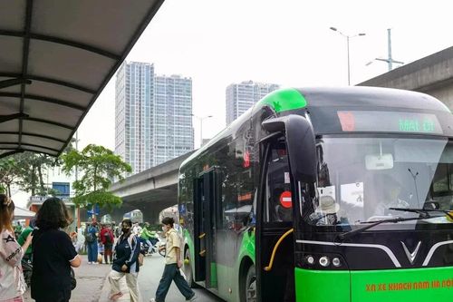 Hà Nội miễn phí xe buýt, metro suốt kỳ nghỉ lễ, tha hồ vi vu không lo tiền vé