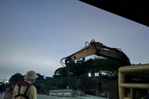 Hà Nội: Phát hiện gần 400 m3 cát không rõ nguồn gốc tại hai bến bãi ven sông Hồng