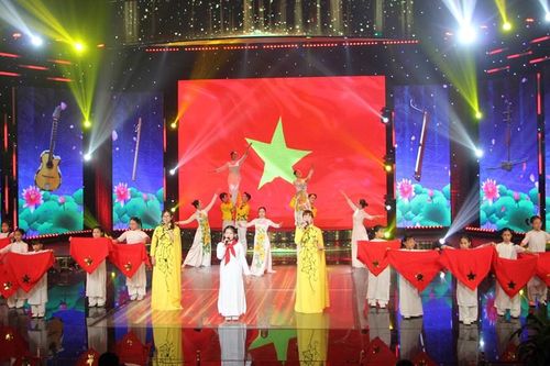 Sôi nổi Hội diễn văn nghệ quần chúng phường Bình Trưng lần I