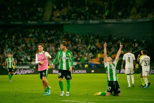 Real Madrid đánh rơi chiến thắng phút bù giờ, cuộc đua La Liga thêm nghẹt thở