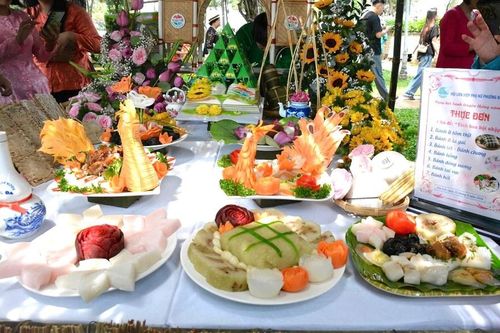 Gia Lai: Rộn ràng sắc vị Ngày hội bánh truyền thống