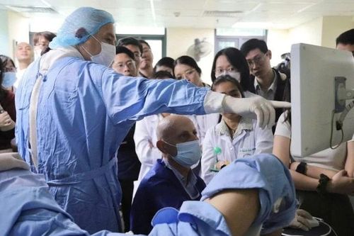 Ứng dụng kỹ thuật mới, can thiệp kịp thời cho người bệnh ung thư tiền liệt tuyến