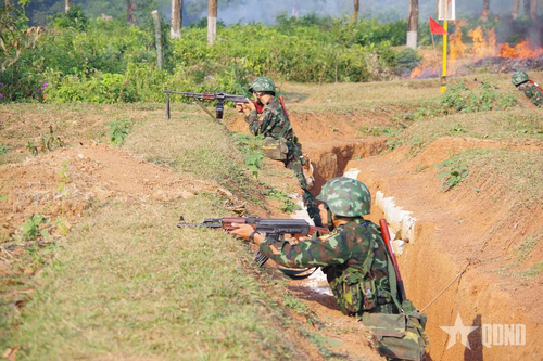 Hoa 'quyết thắng' ở Trung đoàn 19
