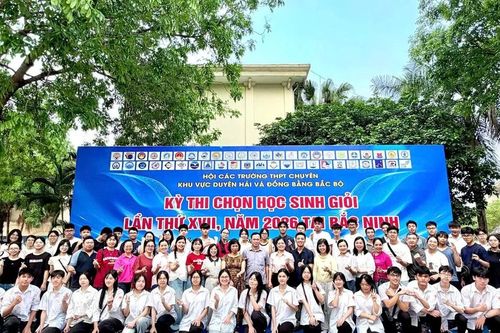 Học sinh Chuyên Tuyên Quang khẳng định bản lĩnh tại sân chơi trí tuệ