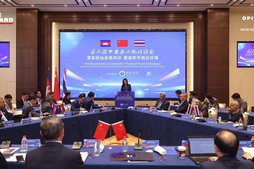 Trung Quốc thúc đẩy hòa giải Thái Lan-Campuchia qua đối thoại *