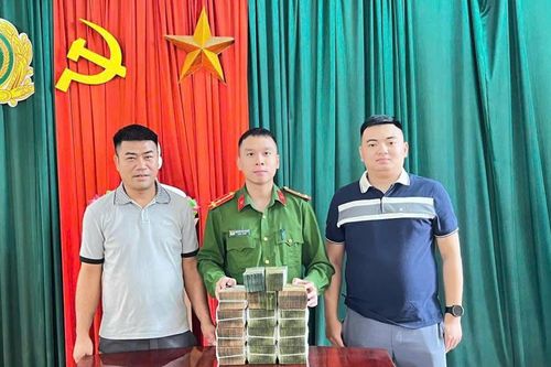 Nhận hơn 2 tỷ đồng chuyển nhầm, nam thanh niên chủ động trình báo công an