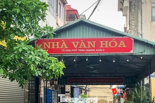Kỳ lạ 'nhà văn hóa' giữa ngõ tại Ninh Bình