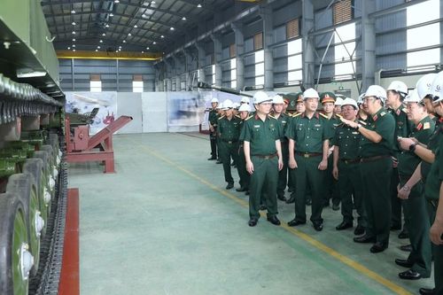 Xe tăng T-1 do Việt Nam chế tạo có tính năng vượt trội về hỏa lực