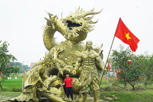 Làm tượng 'Cội Nguồn' dịp Giỗ Tổ, chàng trai Bắc Ninh gây xúc động