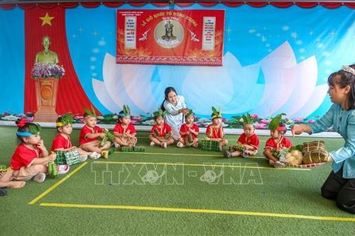 Gieo mầm yêu nước cho thế hệ măng non từ cội nguồn dân tộc