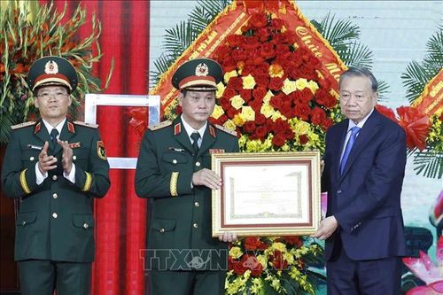 Tổng Bí thư, Chủ tịch nước Tô Lâm: Quân khu 5 phải phát huy vai trò nòng cốt trong xây dựng nền quốc phòng toàn dân