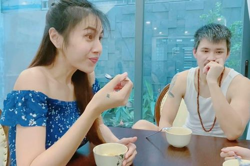 Mùa hè làm ngay món ăn mát lạnh Thủy Tiên từng đãi cả nhà, nghe tên là thèm