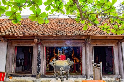 Theo dấu chân trên núi Trường Lệ - mở cánh cửa di sản Sầm Sơn