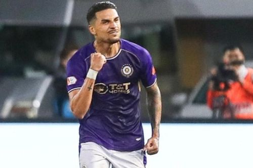 Nghỉ 9 trận vẫn dẫn đầu Vua phá lưới nội V.League: Đỗ Hoàng Hên và hiệu suất ghi bàn đáng nể