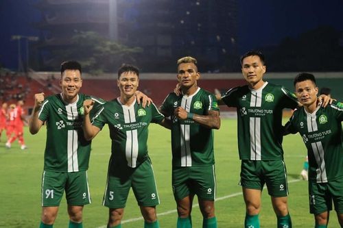 Minh Vương lập cú đúp kiến tạo giúp Đồng Nai hạ Quy Nhơn 2-1 tại Giải hạng Nhất
