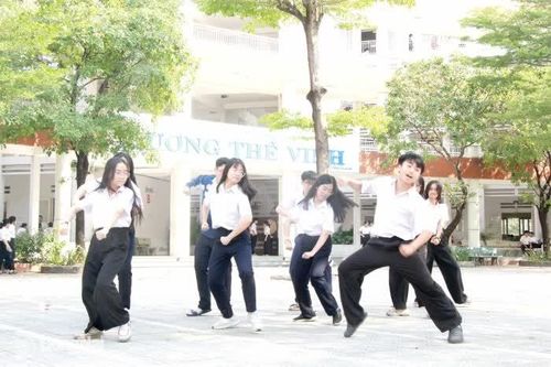 Thắp sáng đam mê từ các câu lạc bộ