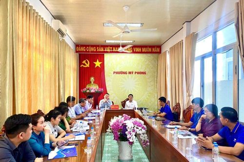Phường Mỹ Phong thực hiện nhiều giải pháp chuyển đổi số
