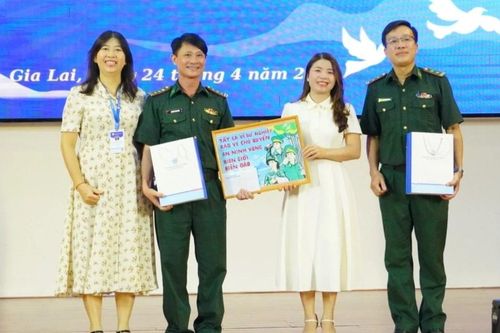 Tuyên truyền về chủ quyền biển đảo, biên giới cho sinh viên Trường ĐH Quy Nhơn