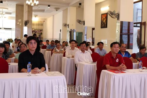 Tập huấn quy trình lựa chọn hộ hưởng lợi Dự án 'Cứu trợ khẩn cấp và phục hồi sớm sau mưa lũ miền Trung năm 2025'