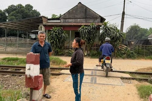 Giải bài toán cho lối đi tự mở qua đường sắt ở Trấn Yên
