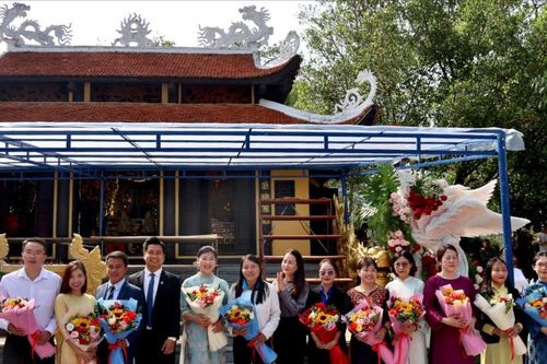 Lâm Đồng: Hội thi trang trí mâm lễ vật, cắm hoa dâng cúng Vua Hùng