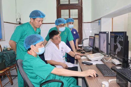 Chuyển giao kỹ thuật chụp và nút phình động mạch não trên Hệ thống DSA tại Bệnh viện Đa khoa tỉnh