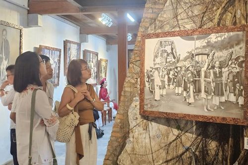 'Mã hóa thời gian', cuộc hội ngộ giữa sơn mài và truyền thần