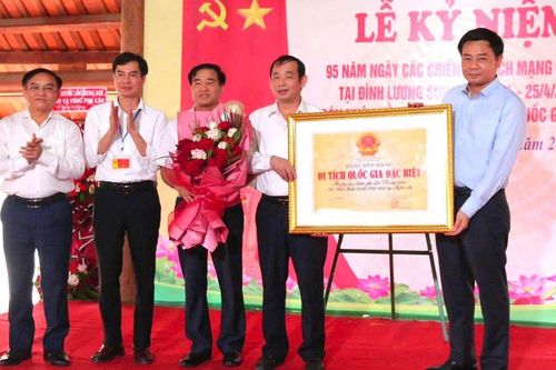 Nghệ An: Tưởng nhớ các chiến sĩ hy sinh và đón Bằng xếp hạng Di tích Quốc gia đặc biệt đình Lương Sơn