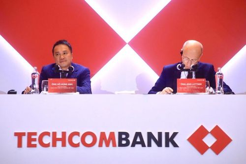 'Chiến lược xuyên suốt của Techcombank là rủi ro thấp, lợi nhuận cao'