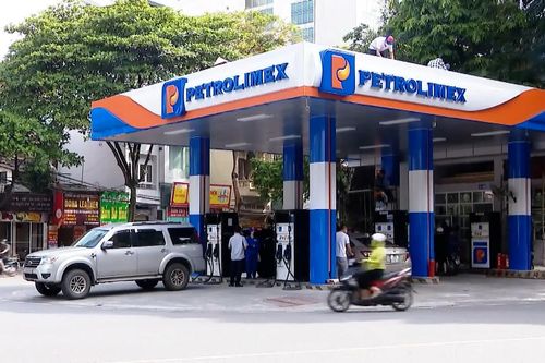 Petrolimex dự kiến lỗ 1.000 tỷ đồng kinh doanh xăng, dầu