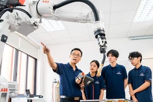 Đại học Phenikaa giành giải thưởng về lãnh đạo, quản lý tại THE Awards Asia 2026