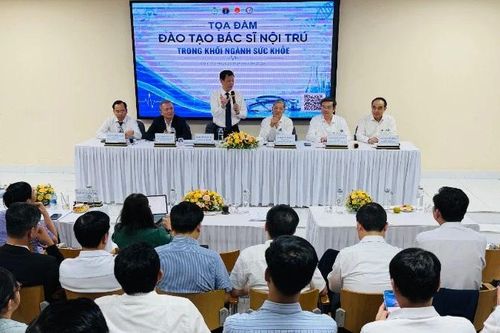 Đã đến lúc cần có thay đổi toàn diện trong đào tạo bác sĩ nội trú