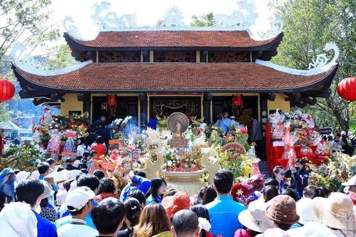 Hàng nghìn người dự Lễ hội Giỗ Tổ Hùng Vương tại Lâm Đồng