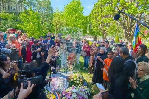 Khánh thành bia tưởng niệm nạn nhân chất độc da cam/dioxin tại Paris