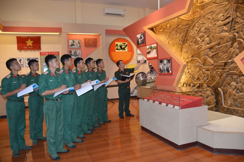 'Niềm vui kép' ở Sư đoàn 316