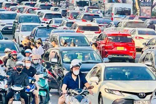 Vũng Tàu bố trí 11 bãi giữ xe và nhiều nhà vệ sinh miễn phí phục vụ du khách dịp lễ 30-4