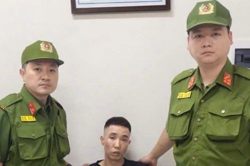 Hà Nội: Cảnh sát khống chế đối tượng cầm dao tấn công tài xế xe ôm