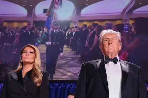 Vụ nổ súng tại sự kiện có tổng thống Mỹ: Vì sao ông Trump bất ngờ thay đổi thái độ với báo giới?