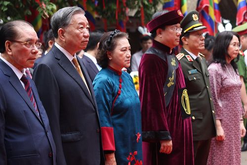 Lễ dâng hương tưởng nhớ các Vua Hùng