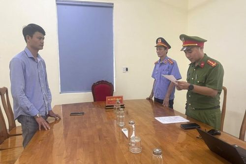 Phê chuẩn khởi tố đối tượng sản xuất nước tăng lực giả