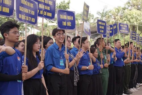 Sôi nổi Hội trại 'Tự hào nòi giống Tiên Rồng'