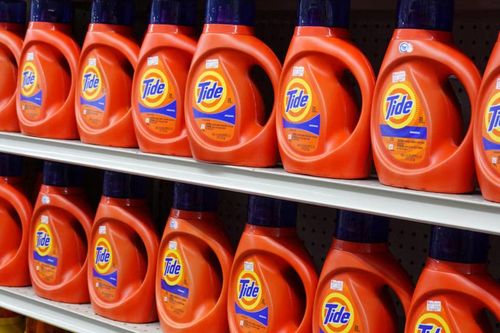 P&G cảnh báo lợi nhuận tài khóa 2027 giảm 1 tỷ USD do giá dầu tăng cao