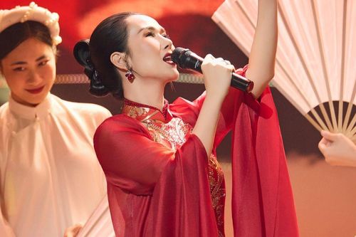 Võ Hạ Trâm thừa nhận hát không tốt