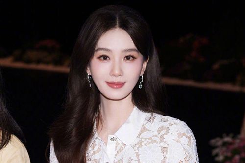 'Đốn tim' với visual ngọt ngào của Lưu Thi Thi ở tuổi U40