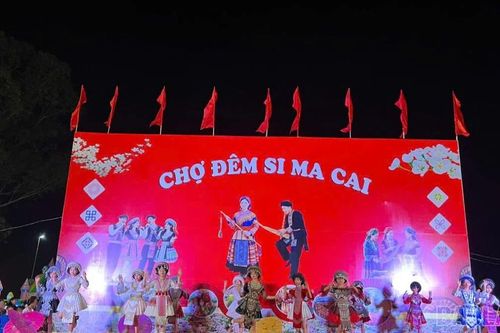 Khai mạc chợ đêm Si Ma Cai