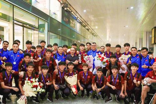 U17 Việt Nam vô địch Đông Nam Á: Thăng hoa cùng Cristiano Roland và tham vọng World Cup