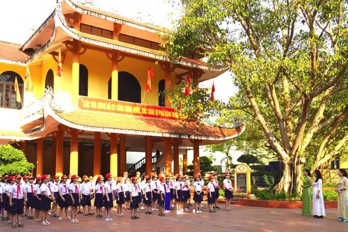 Điểm hẹn Cây Đa-Chùa Ông