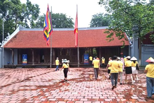 Hùng Vương trong tâm thức dân gian người Việt