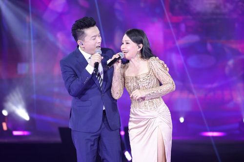 Lam Trường tái hiện thanh xuân, Cẩm Ly gây bất ngờ với sắc vóc ở tuổi U60