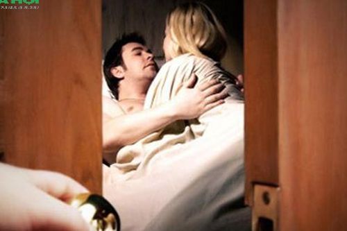 Chồng ngoại tình: Phụ nữ khôn ngoan không đánh ghen, họ làm điều này trước